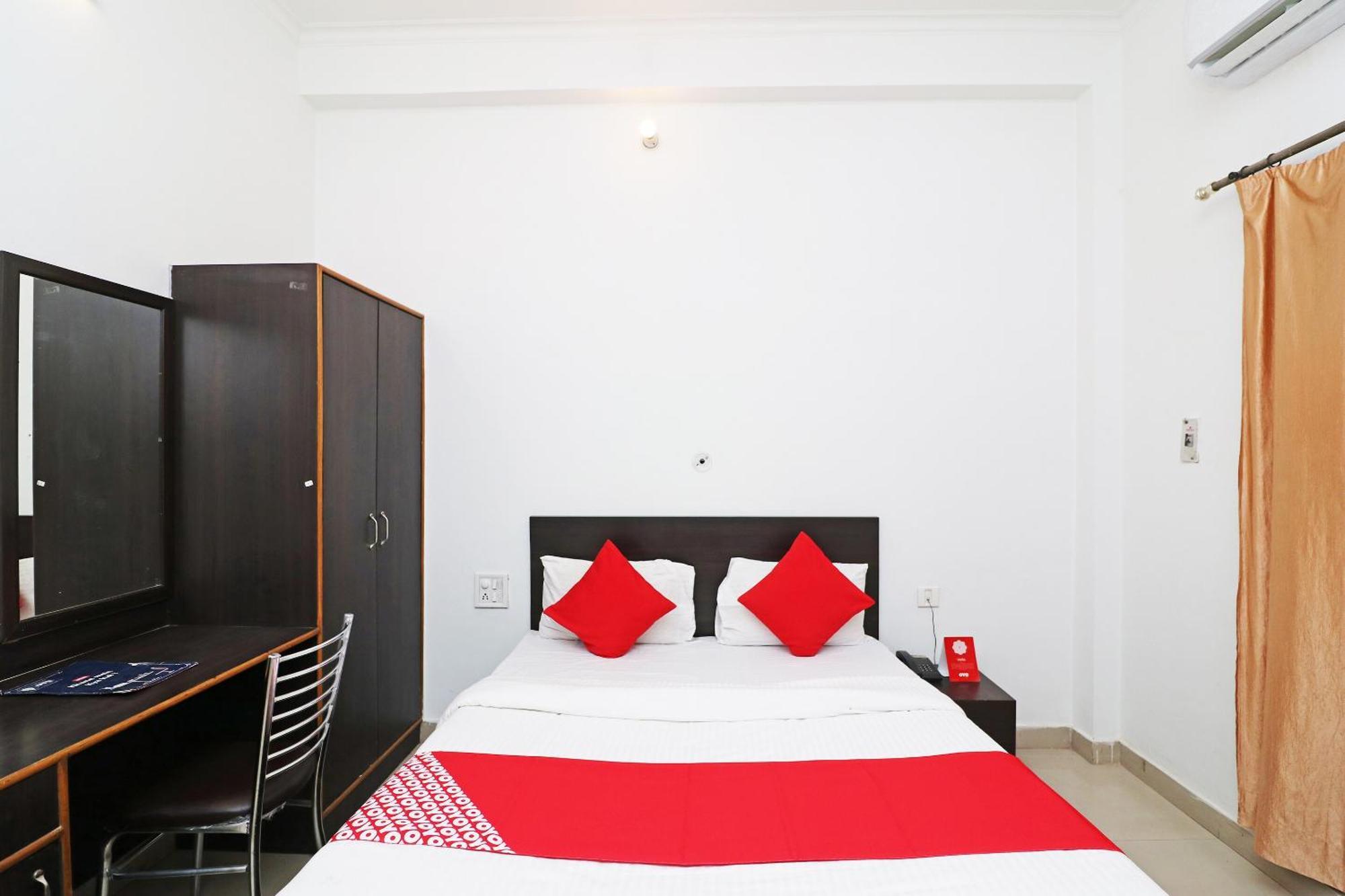 OYO 24199 Hotel Ojus Tower Rudrapur Exterior foto